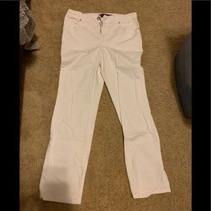 Gloria Vanderbilt white jeans